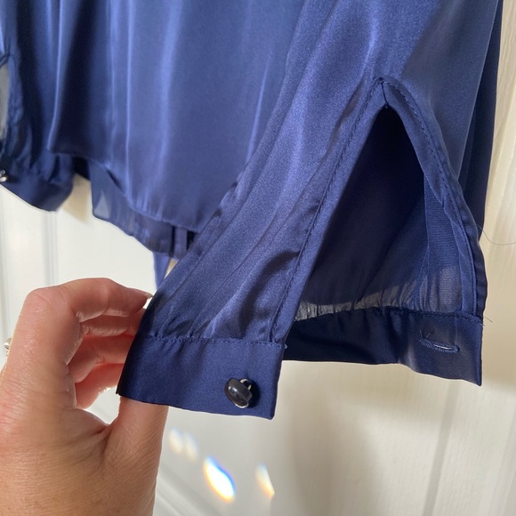Ann Klein Blouse Navy Size Medium - Picture 4 of 10